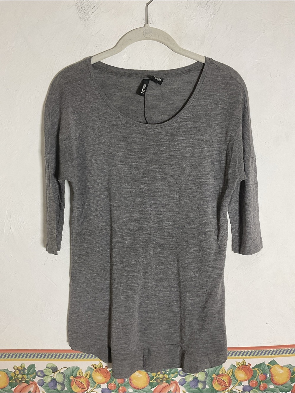 Ultra Flirt Heather Gray 3/4 Sleeve Scoop Neck Top High Low Oversized Size XS